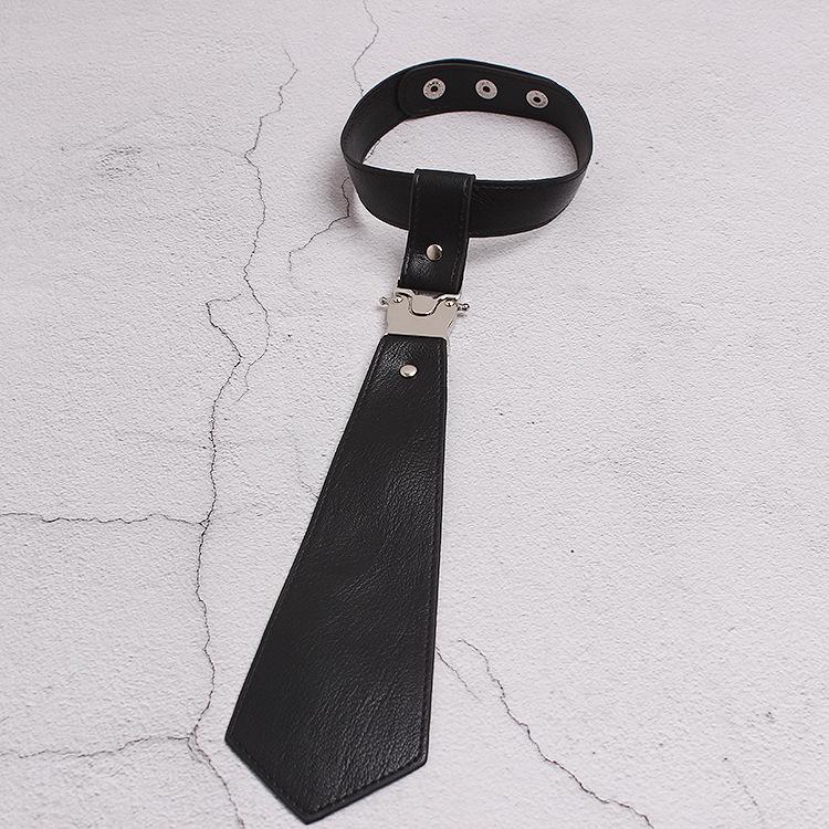 Black tie