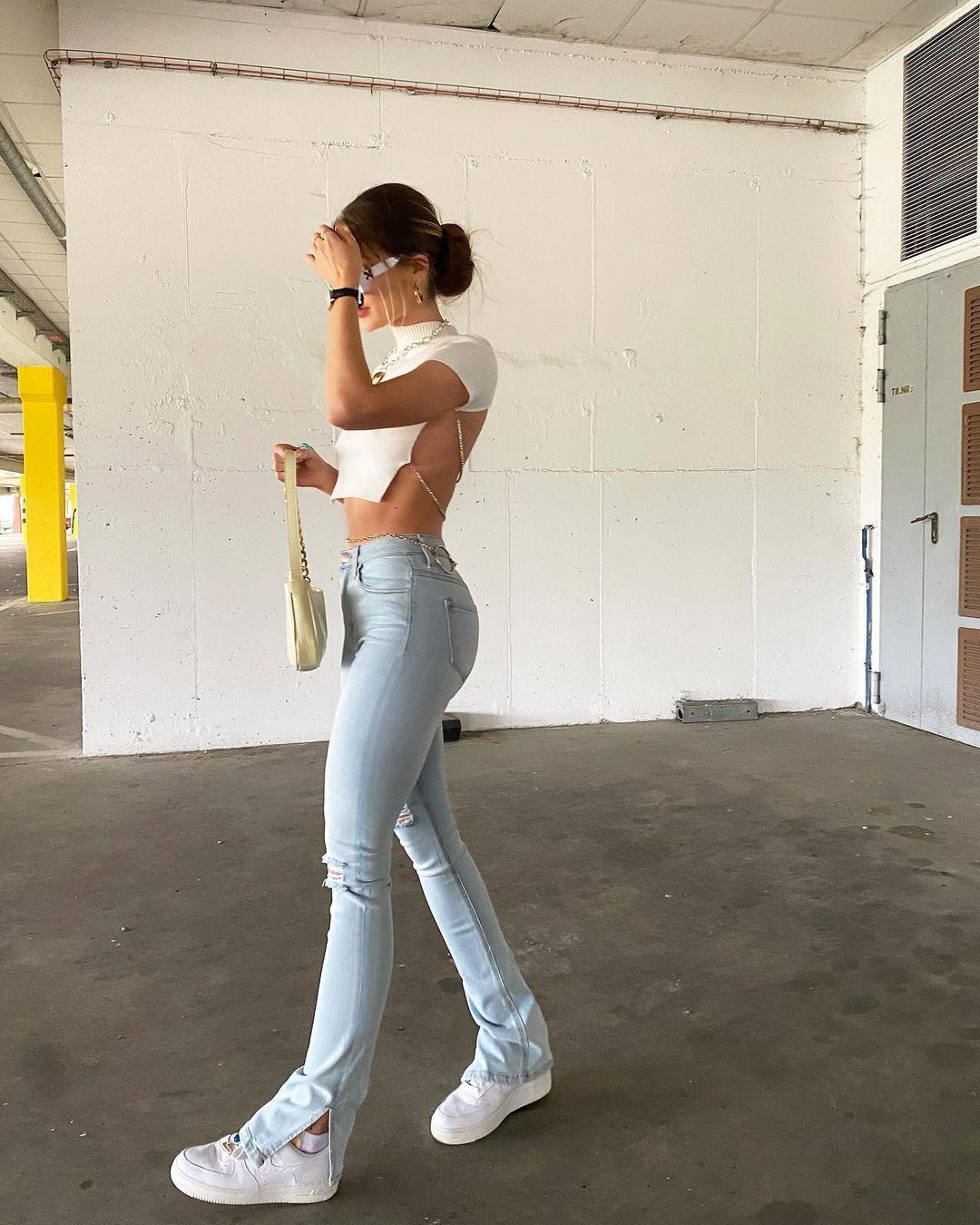 L · Light Blue