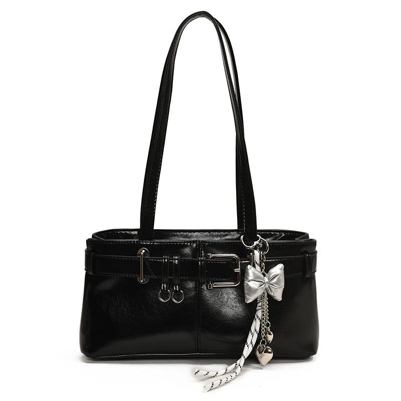 Black with Pendant 32x9x16