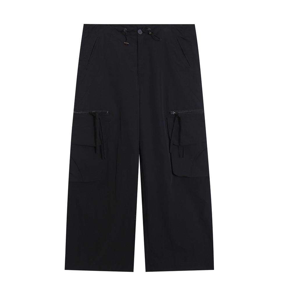 Black · L