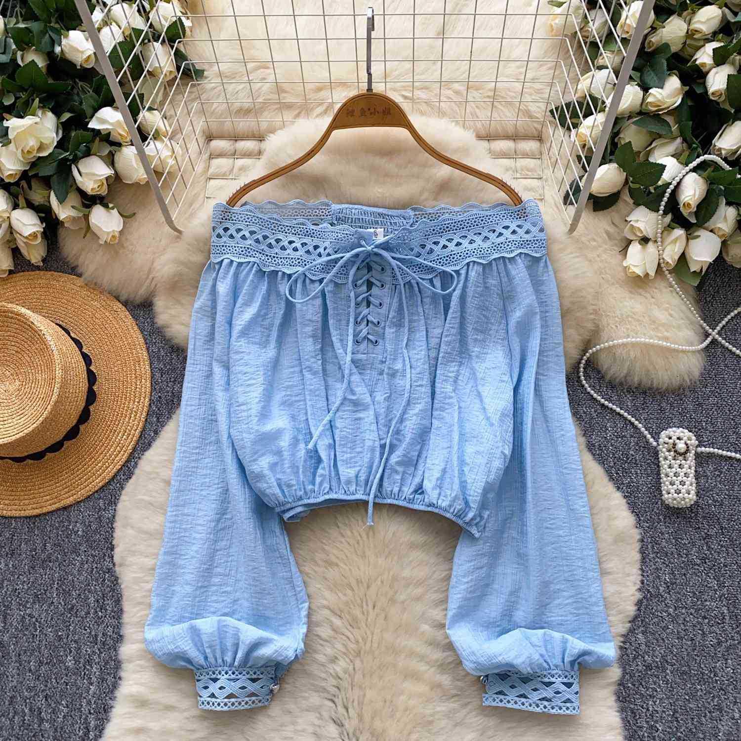 L · Blue