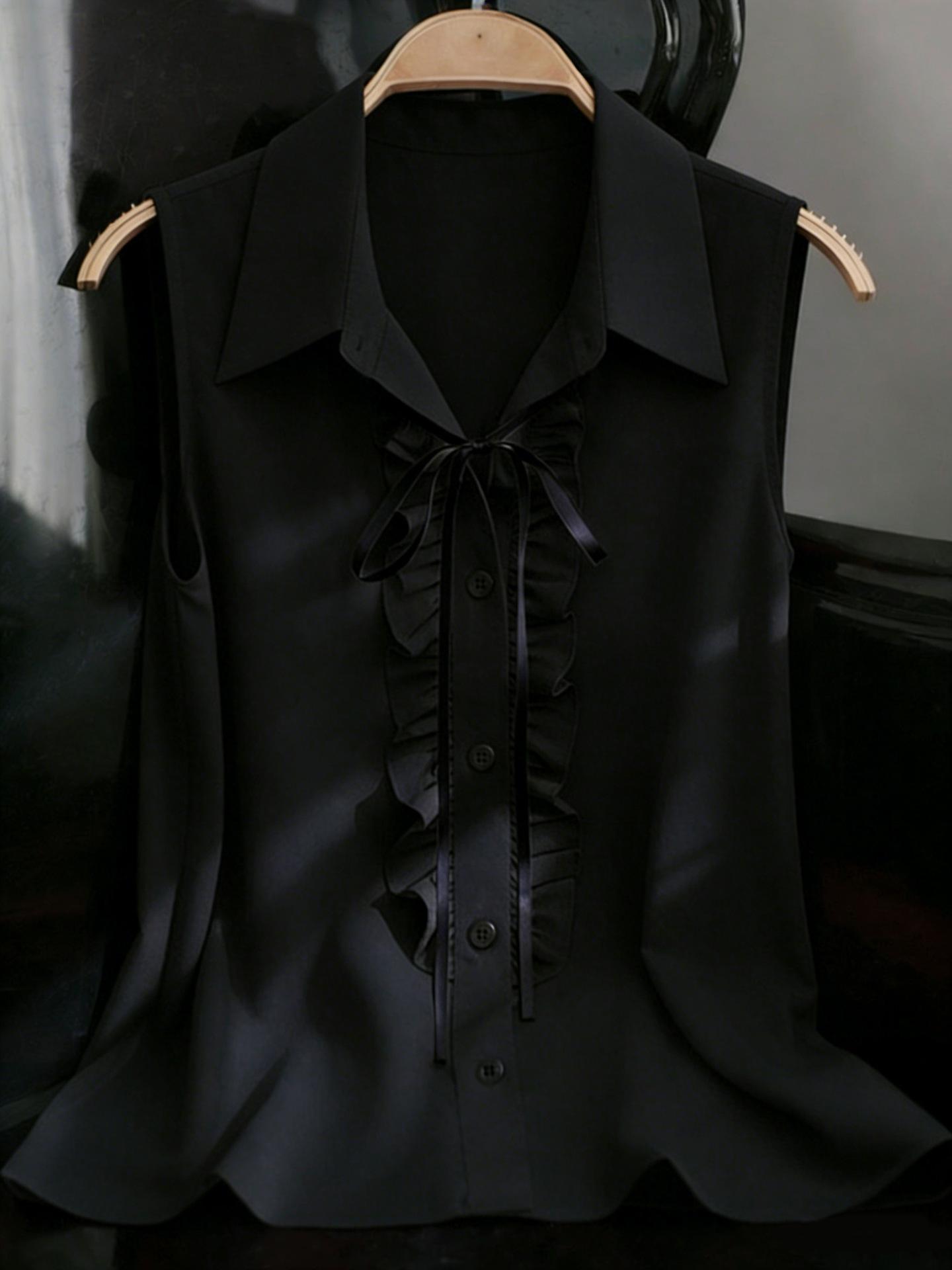 L · Black