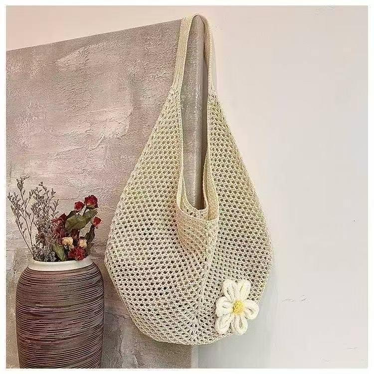 Big Flower Covered With Beige 37X30X2CM