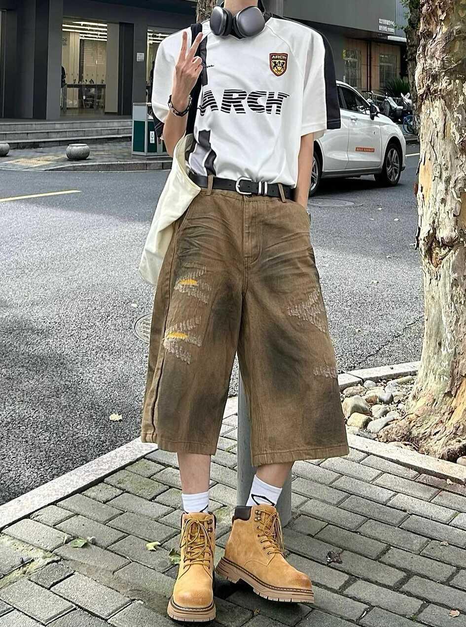 L · Khaki