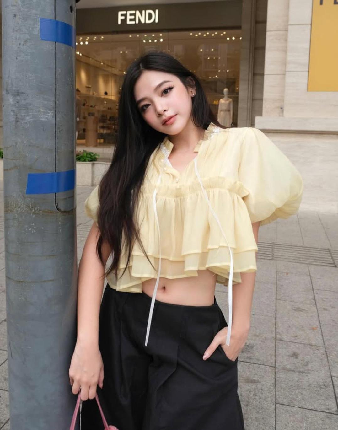 L · Yellow