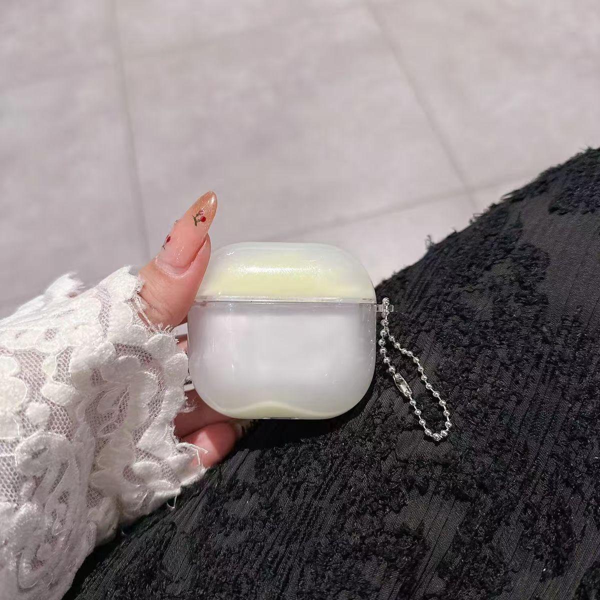 White  airpods 1or2