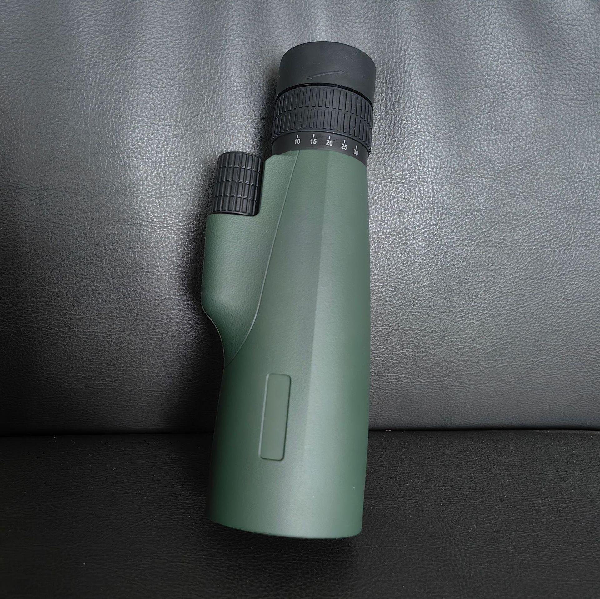Green Standard Zoom