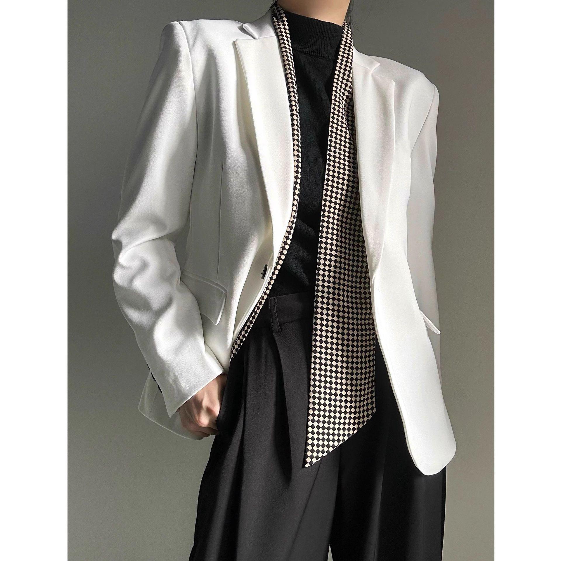 3XL · White
