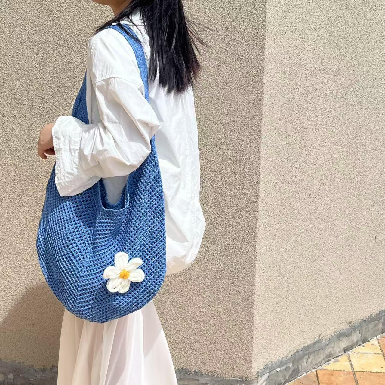 Big Flower Bag Blue 37X30X2CM