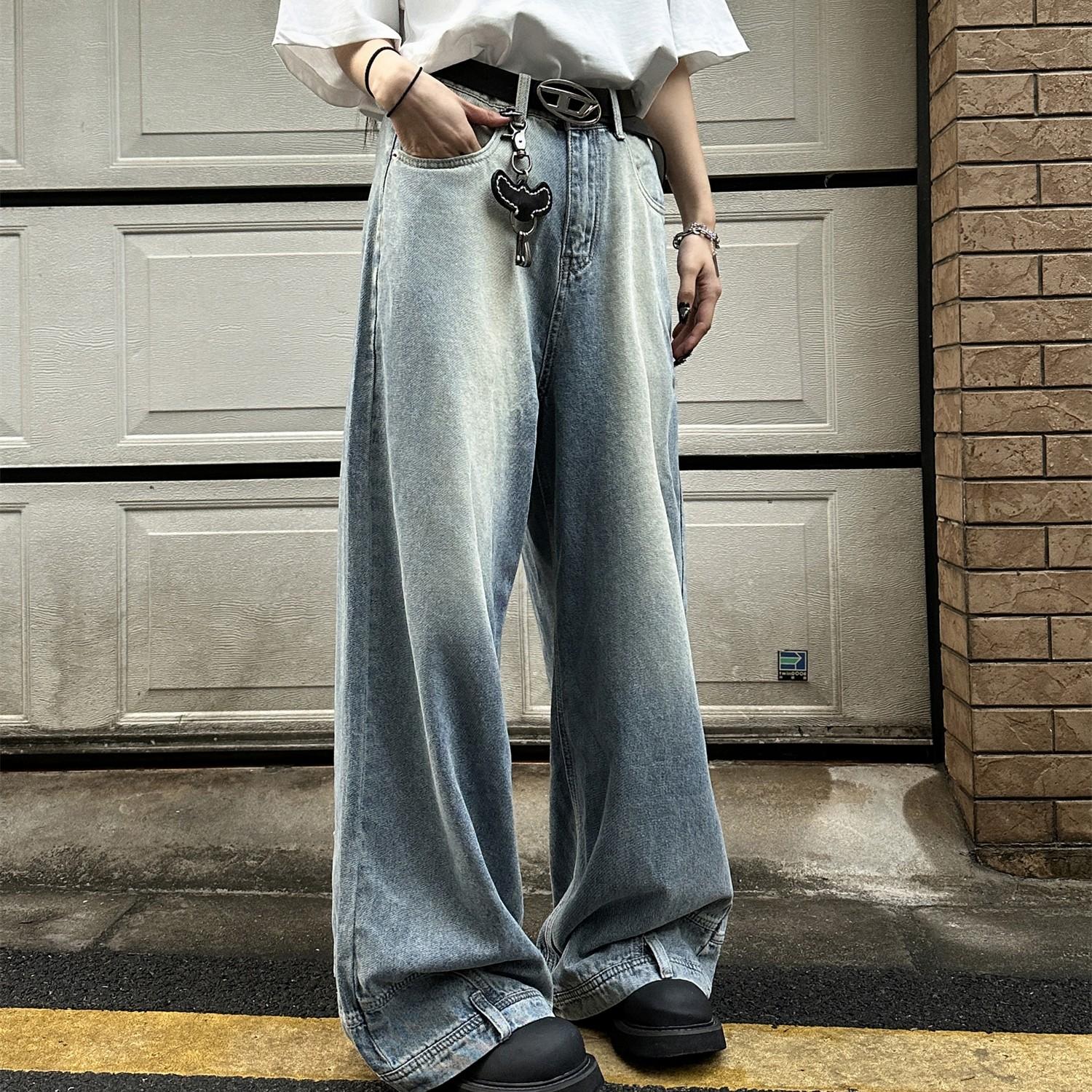 L · Blue