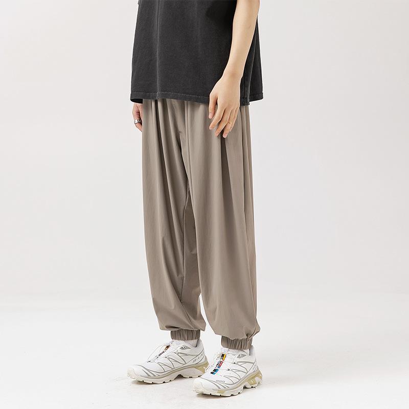 L · Khaki