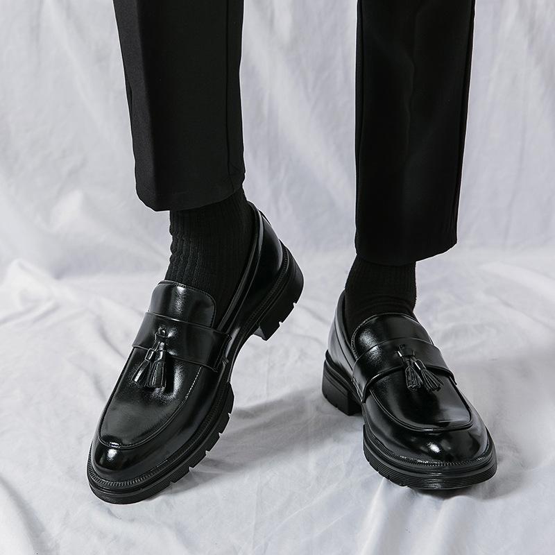 38 · Black