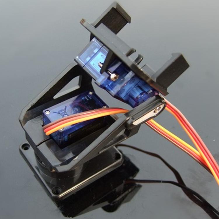 Spruce x 2Plastic gear servo