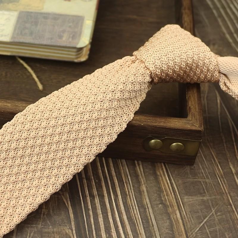 C13 Beige