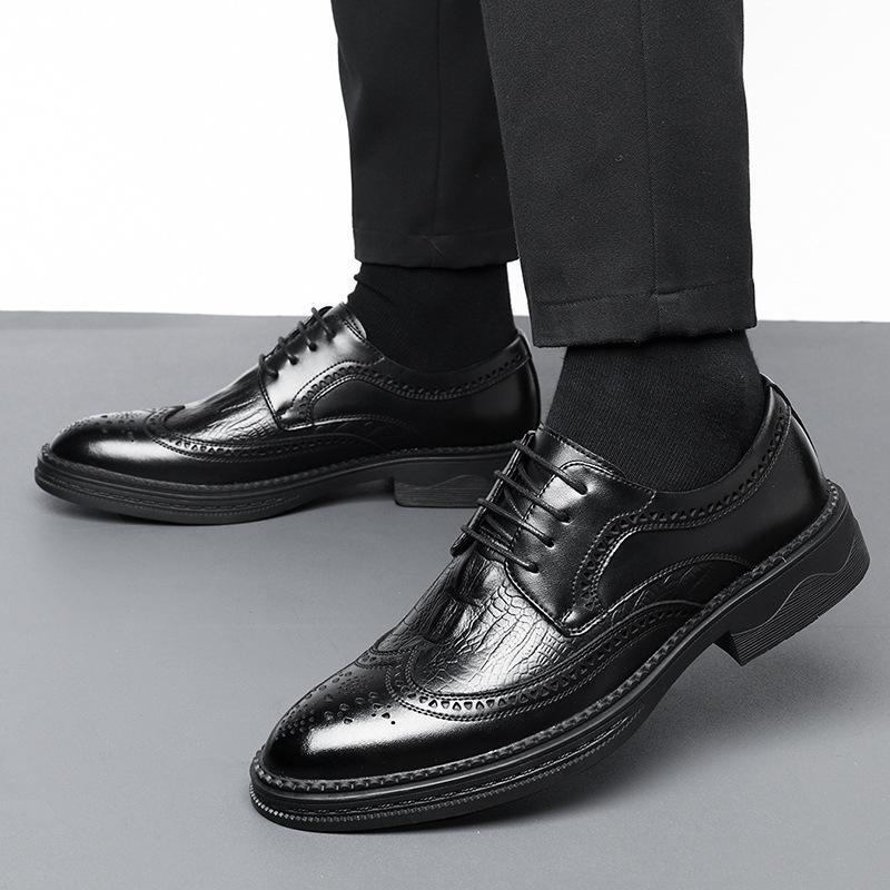 Black 38 Seasonal style