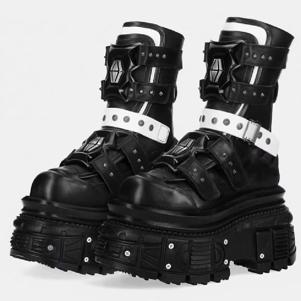 35 · Black