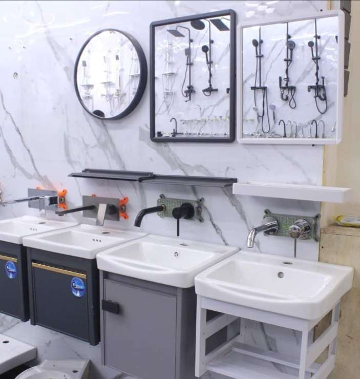 Greenbelt hardware