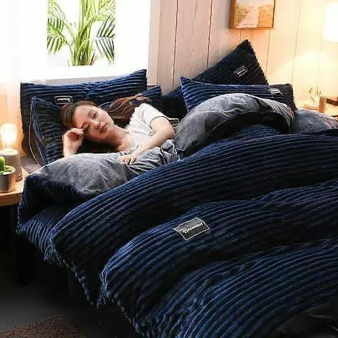 VEE BEDDINGS