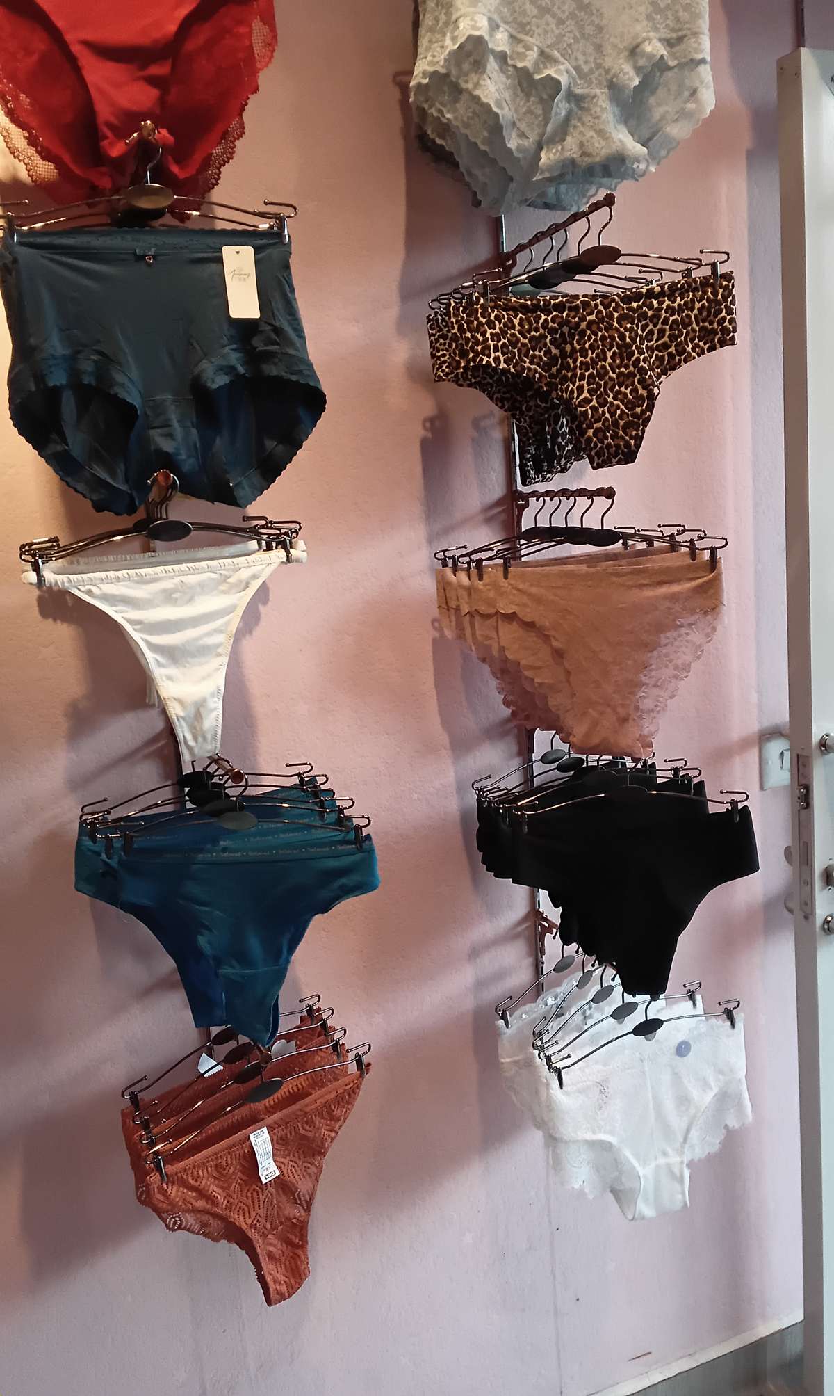 Q Lingerie