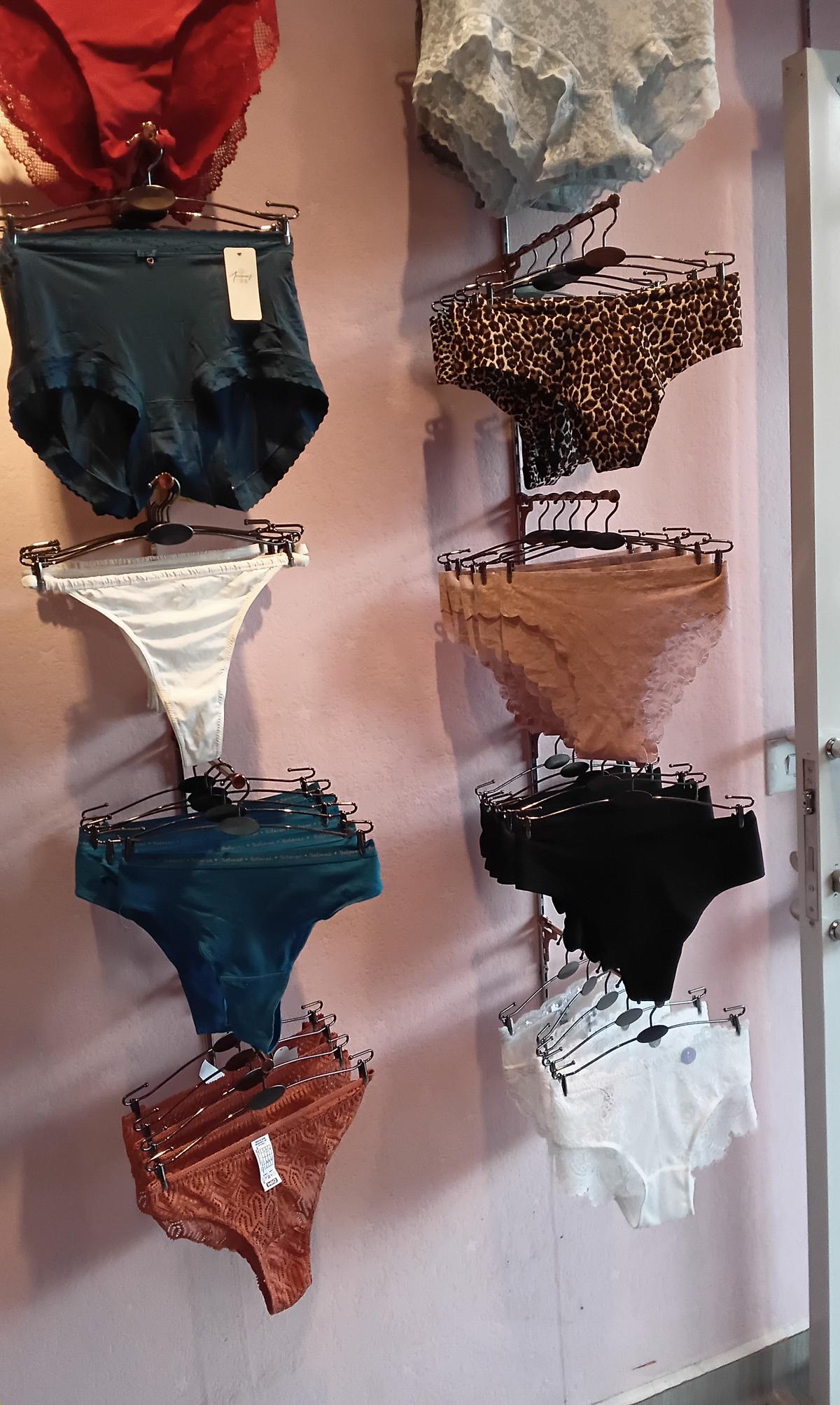 Q Lingerie