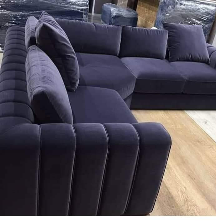 LUCKY FURNITURE