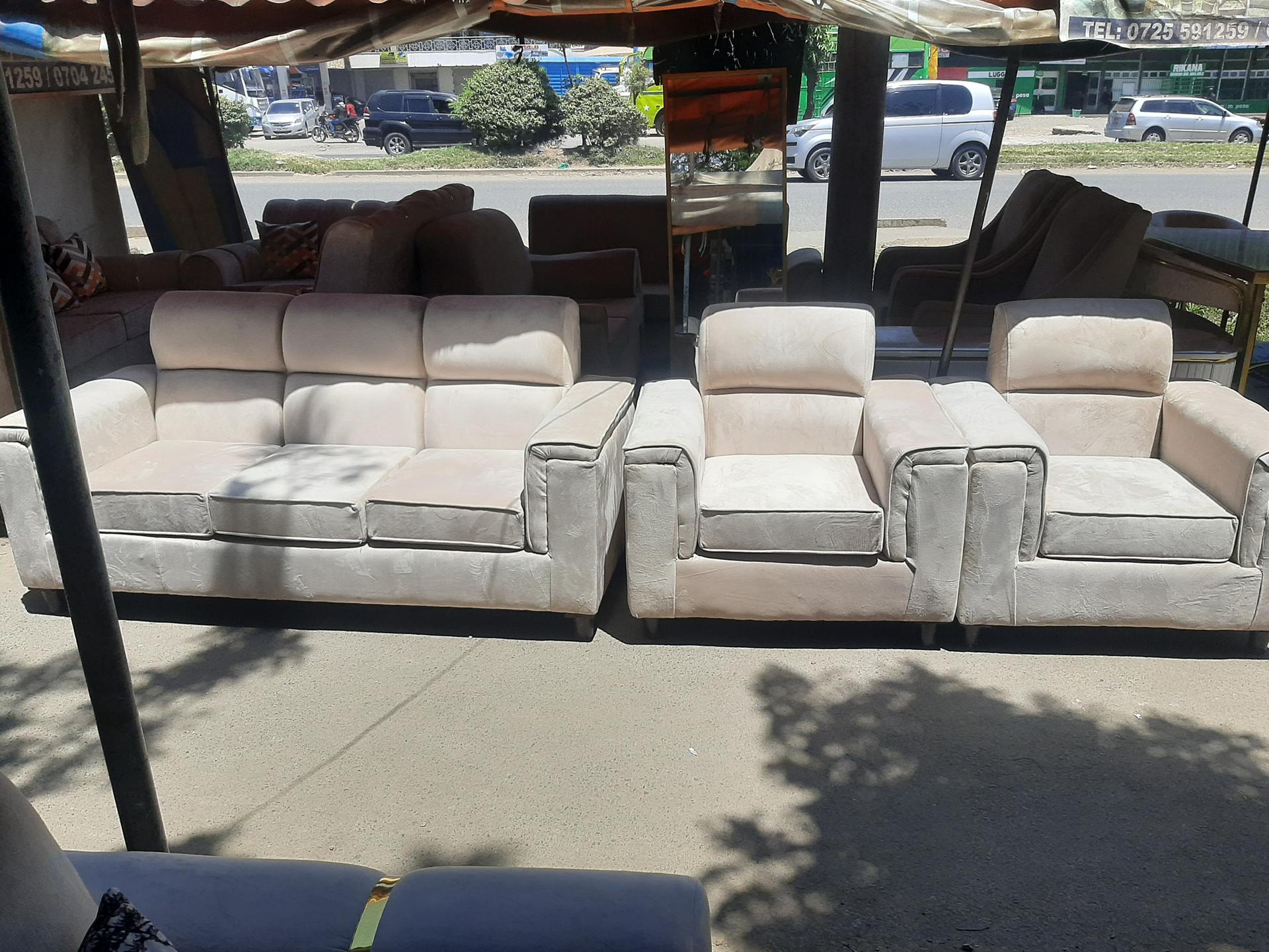 HOMENESTLE FURNITURE AND TENTS