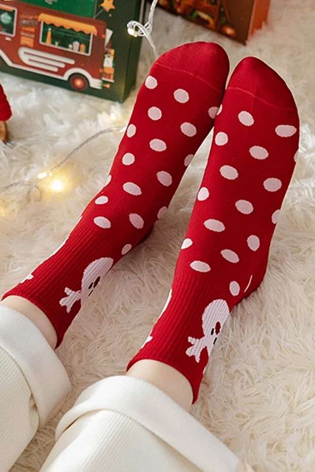 4 Pair Unisex Christmas Socks Soft Warm Daily Winter Wear