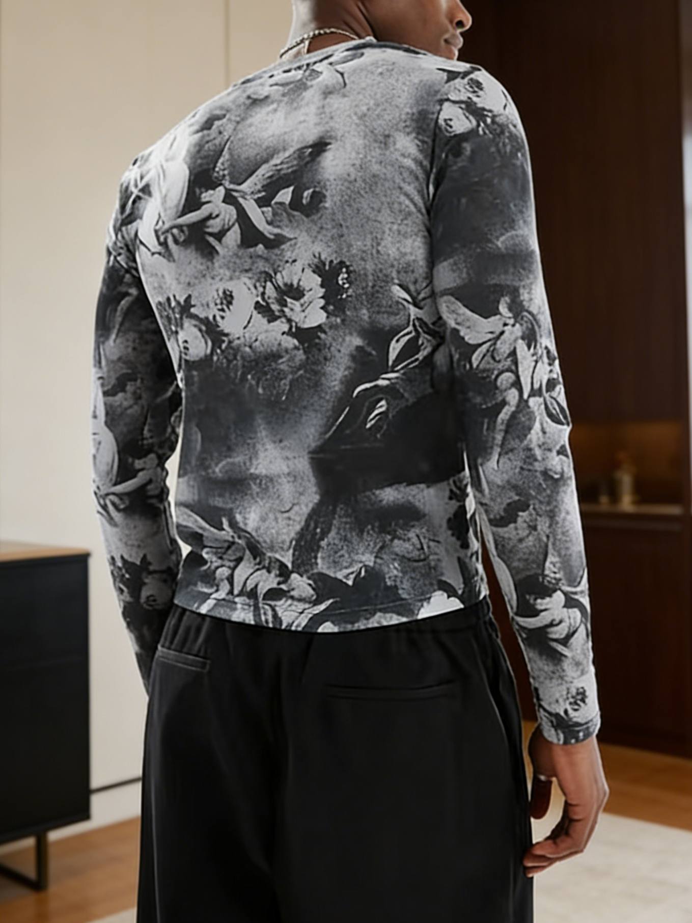 Black & White Classical Painting Print Slim-Fit Long-Sleeve Top