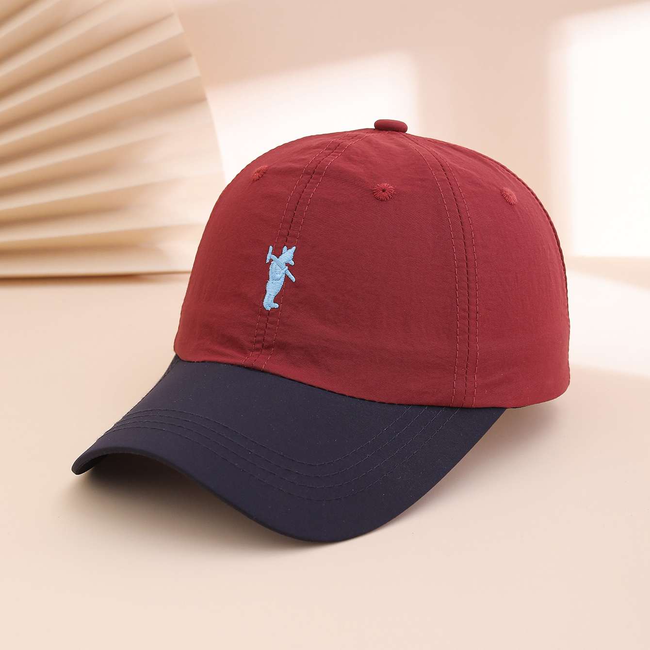 Fashionable Multi-color Embroidered Bear Baseball Cap With Versatile And Quick-drying Properties, Suitable For Daily Wear, Casual Outings And Outdoor Activities.