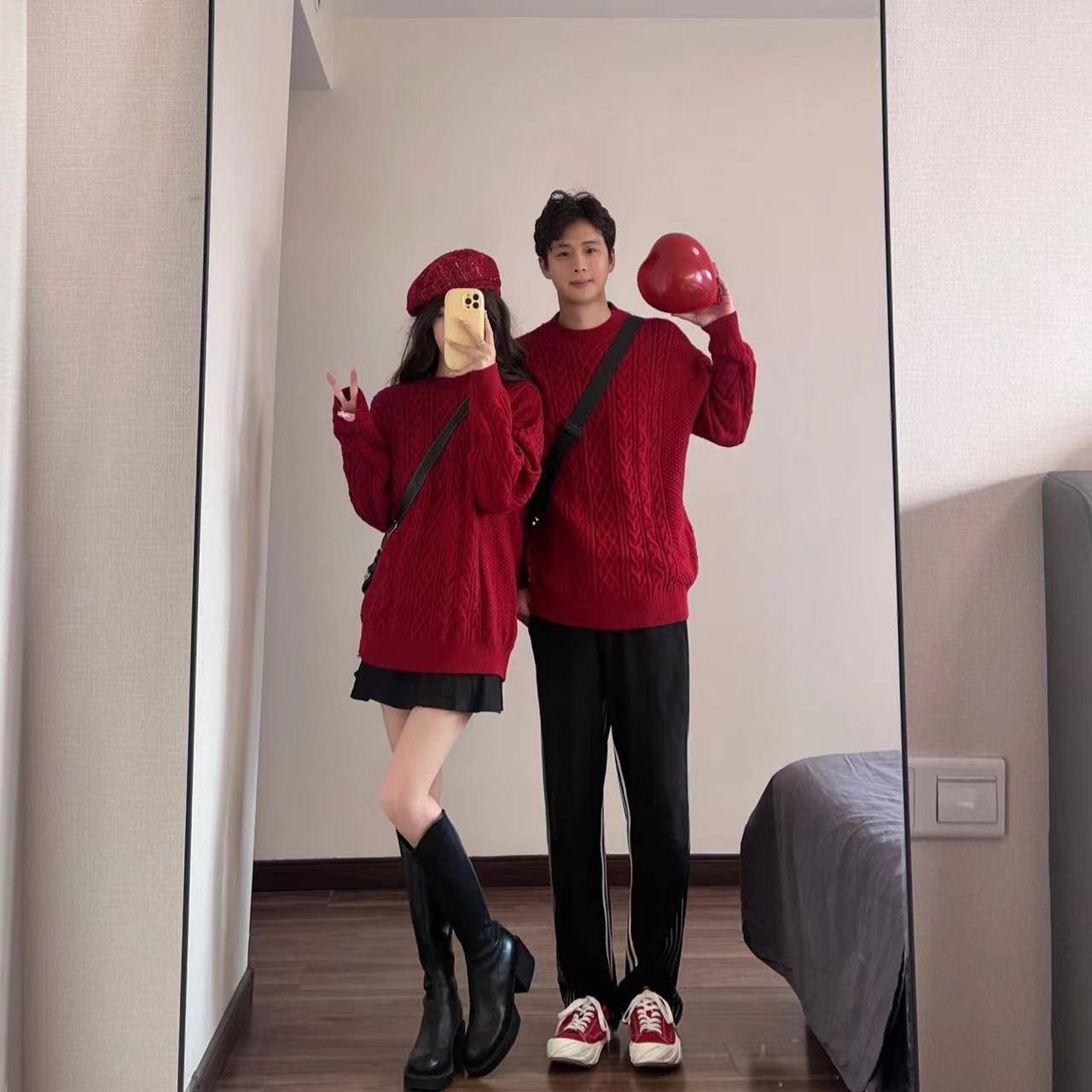 Couple's Red Sweater Men's Lazy Thick Hemp Flowers Knitwear Coat Cotton Knitwear Winter Wool