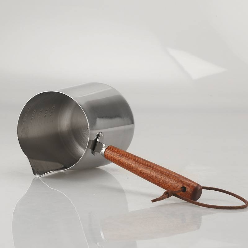 Stainless Steel Garland Coffee Cup With Scale Wooden Handle