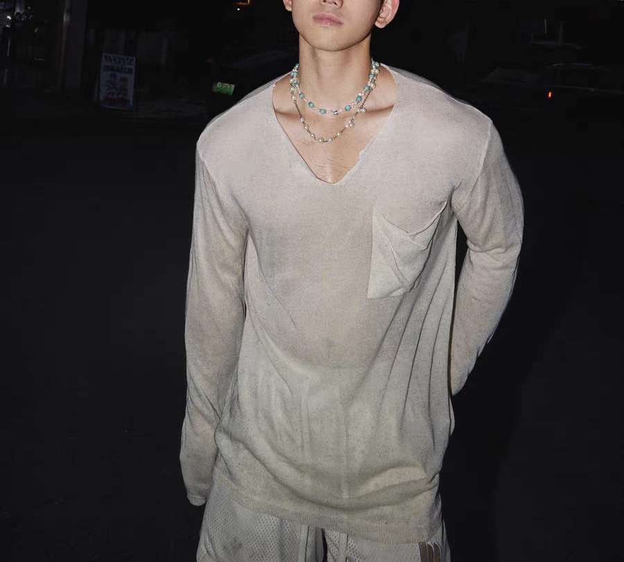 Men's Long-sleeve Drop-shoulder Sheer V-neck T-shirt