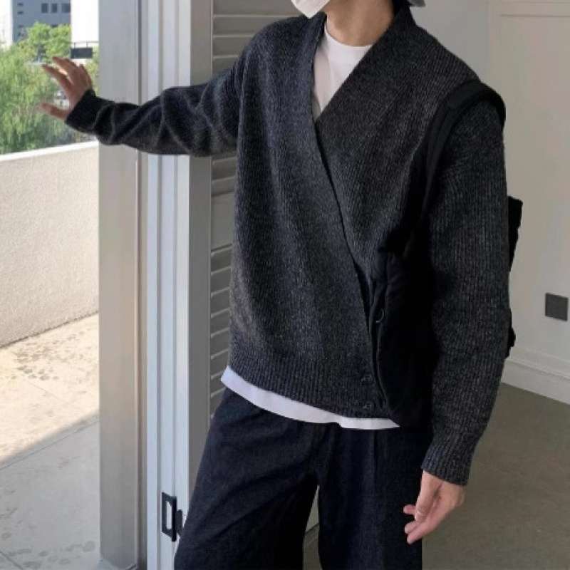 Mens Relaxed-fit V-neck Knit Jacket Versatile And Minimalist Style