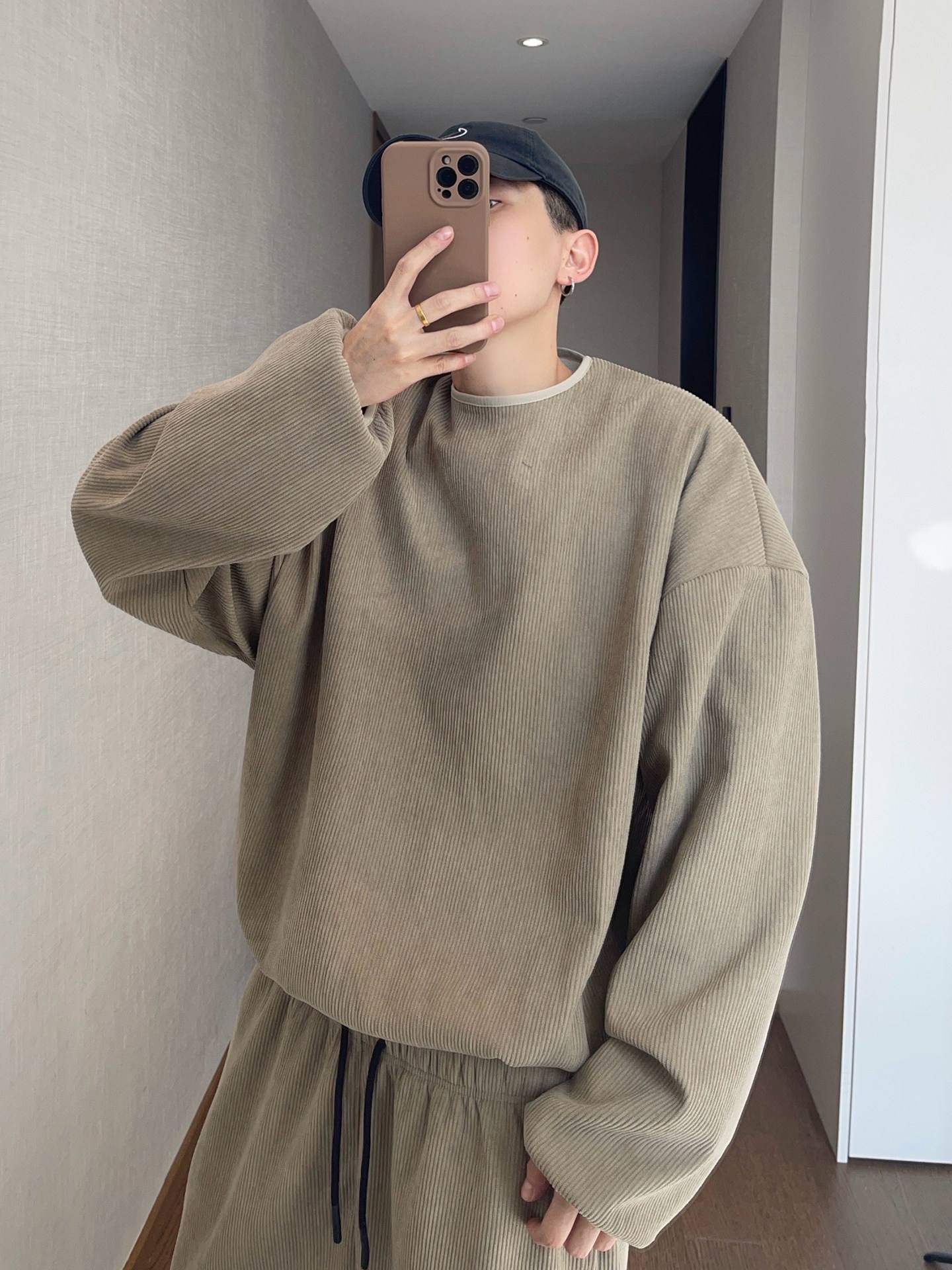 Retro Bean-Red Green Lazy Corduroy Long-Sleeve Top
