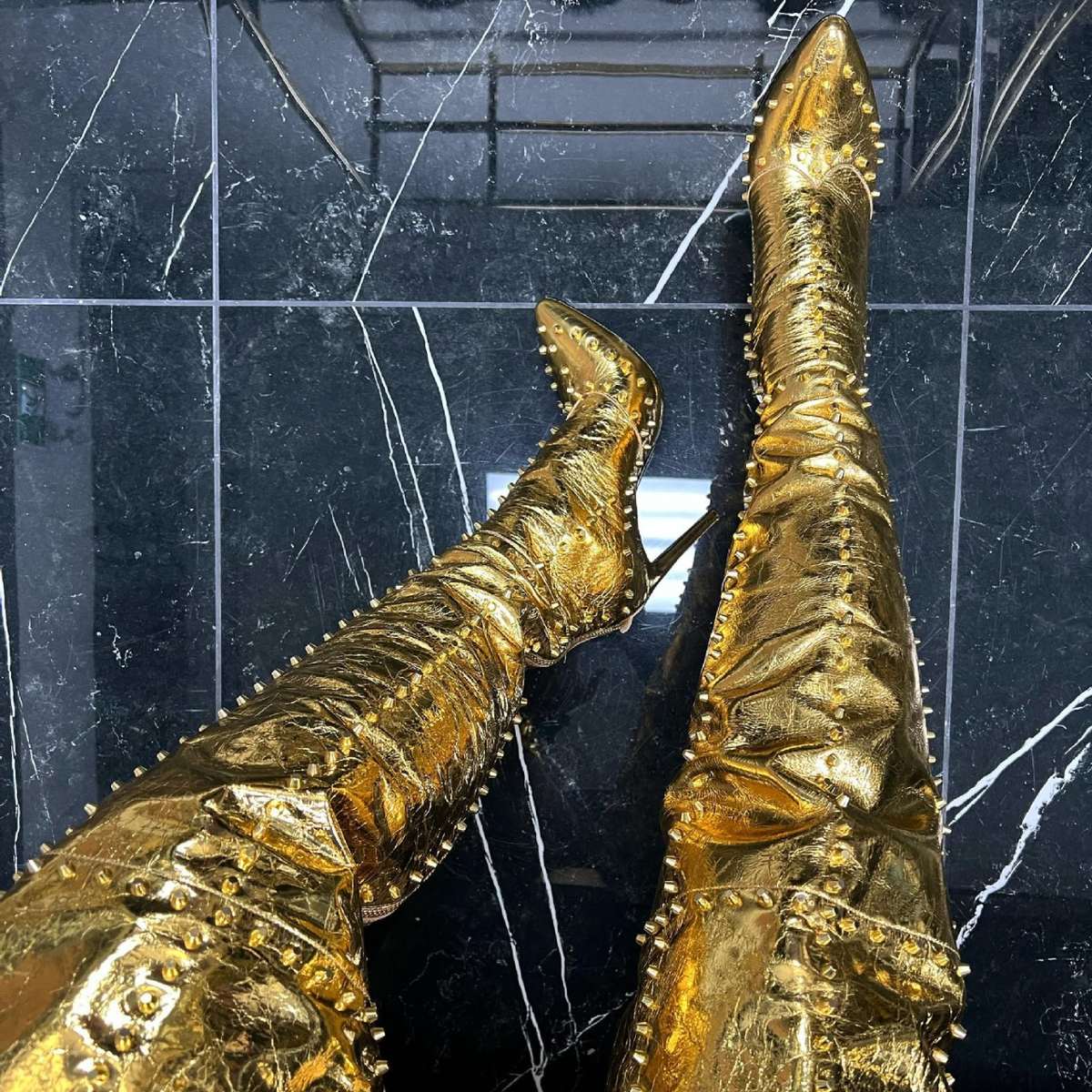 Explosive Sexy Gold-studded Stiletto-pointed Fashion Boots