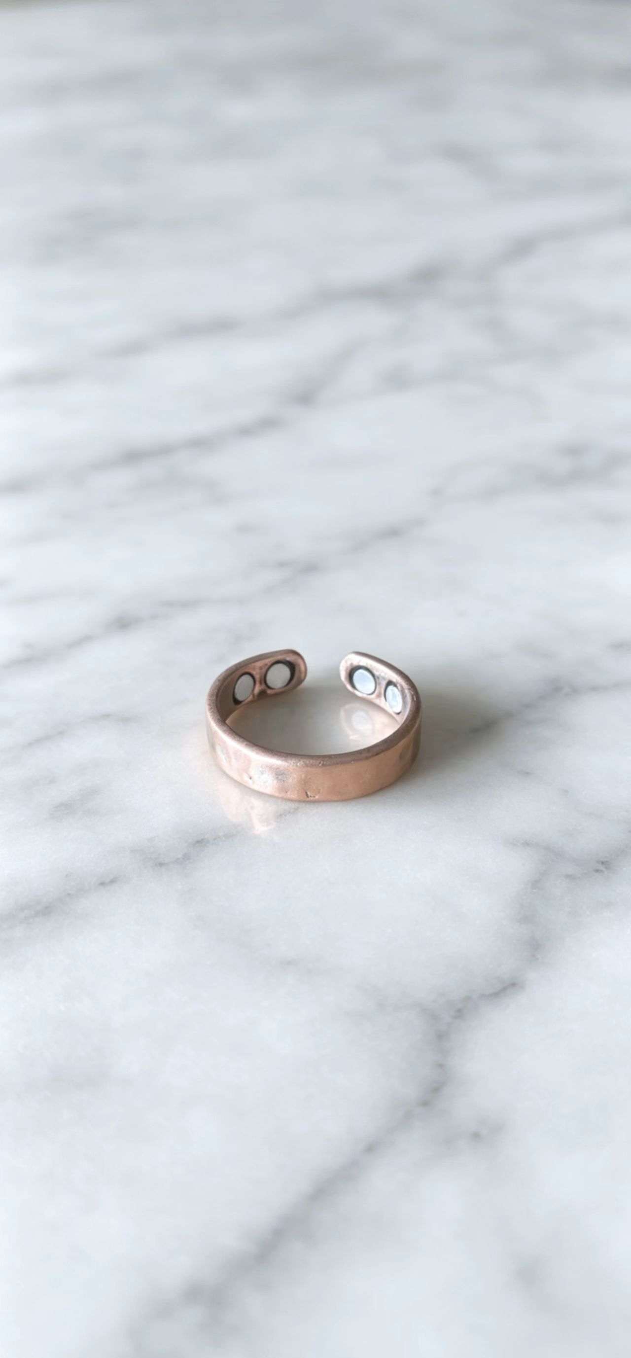 Double-magnet Ring Metal Glossy Surface Creative Jewelry Open-ring Accessory