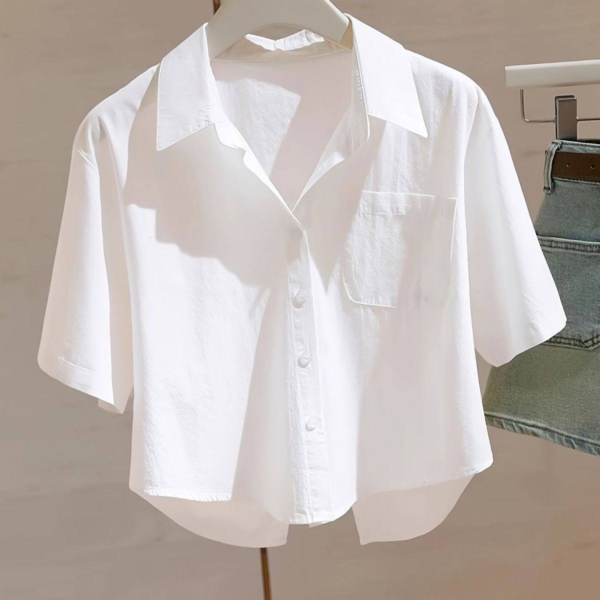 Back-slit Loose-fit Figure-flattering White Short-sleeve Blouse For Petite Women