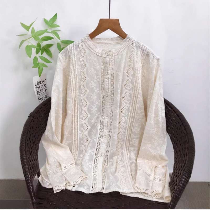 Womens Hollow-Out Embroidered Lace-Trimmed Shirt