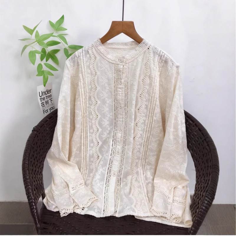 Womens Hollow-Out Embroidered Lace-Trimmed Shirt