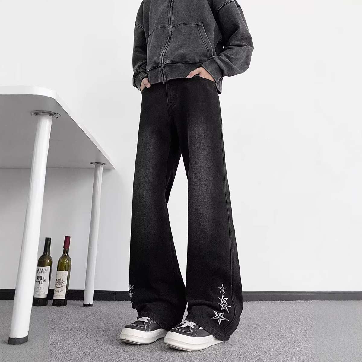 Embroidered Straight-leg Jeans Men's Spring And Autumn