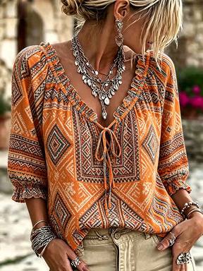 Womens Printed Cropped-Sleeve Striped V-Neck T-Shirt
