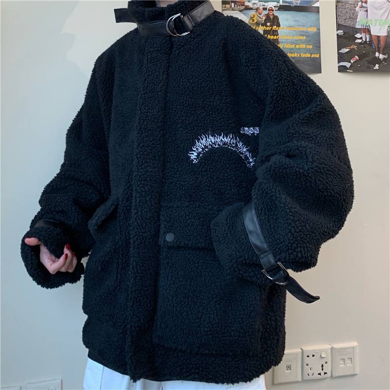 Embroidered lamb wool coat