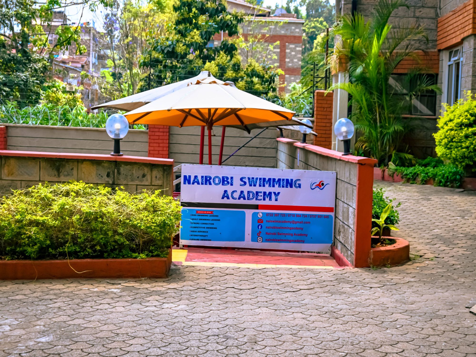 HEATED SWIMMING POOL