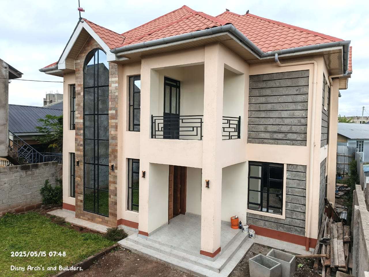 Four bedroom maisonette house
