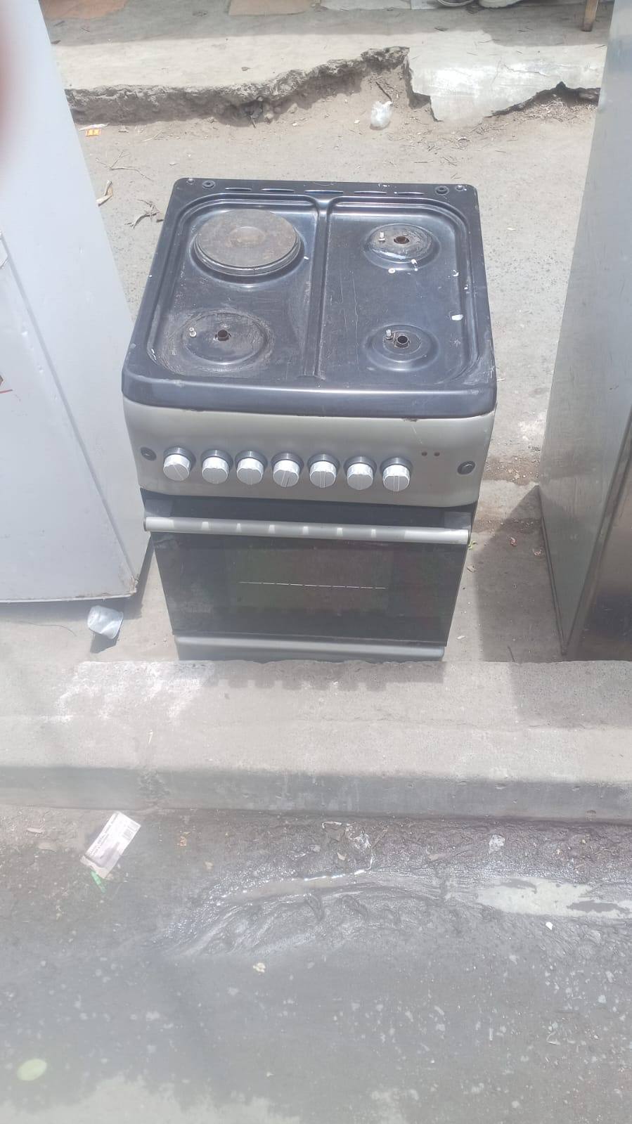 Cooker