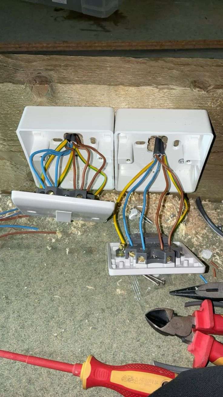 Sockets fixing