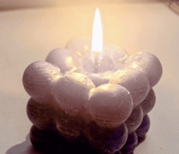Bubble Cube Candle – Burning