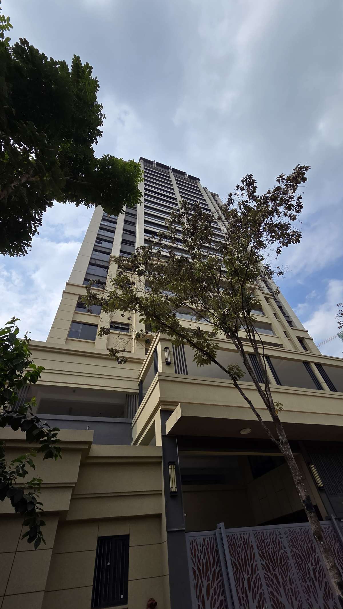 Exclusive Luxury 3 Bedroom Apartment With Premium Amenities