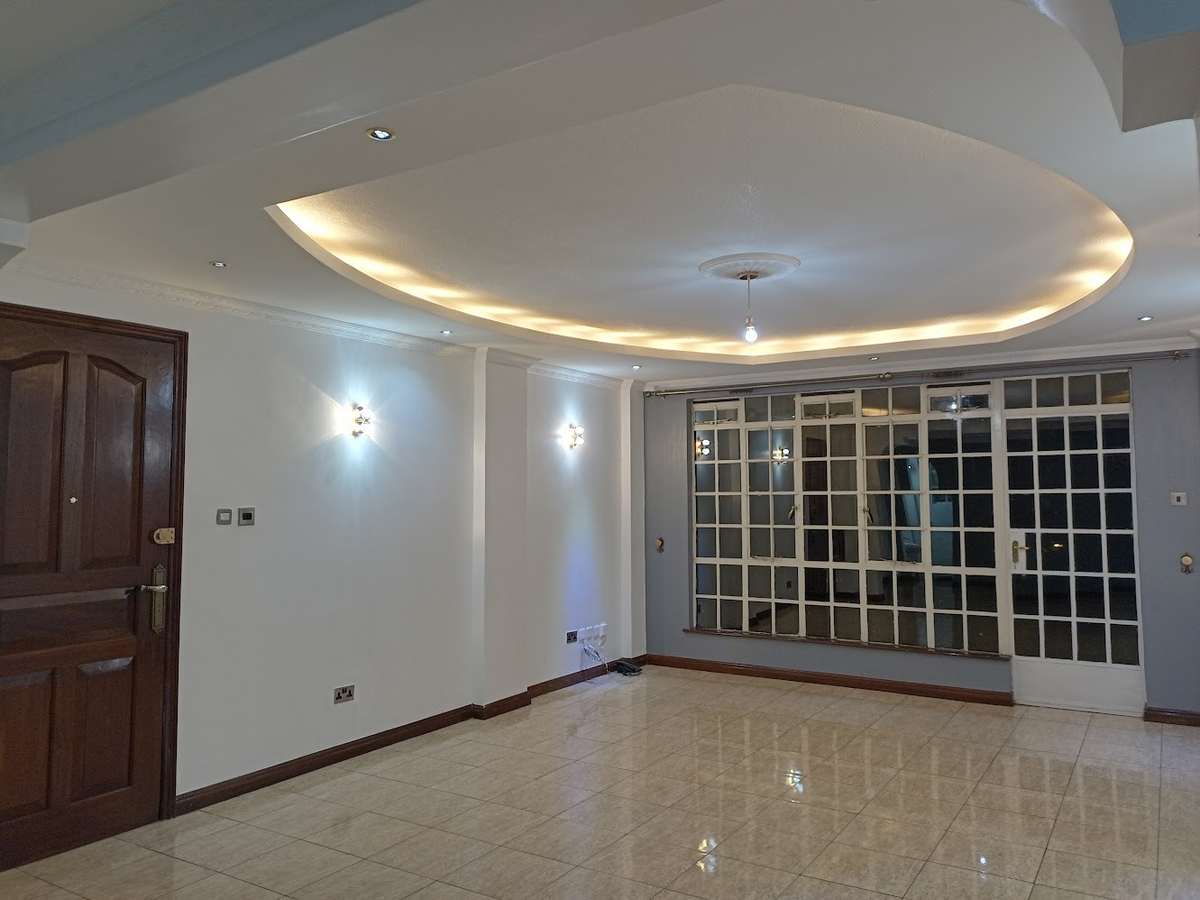Spacious Luxury 3 Bedroom Home With DSQ