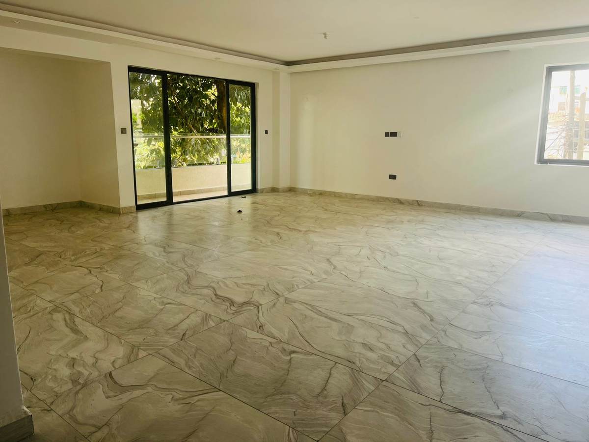 Elegant 5 Bedroom Family Duplex Within Secure Serene Green Luxury Community